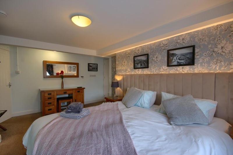 Smugglers Luxury Accommodation Шерингам Екстериор снимка