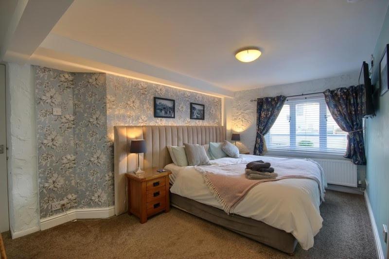 Smugglers Luxury Accommodation Шерингам Екстериор снимка